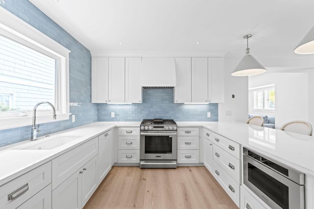 313 Vallette Way Way, West Palm Beach, FL 33401