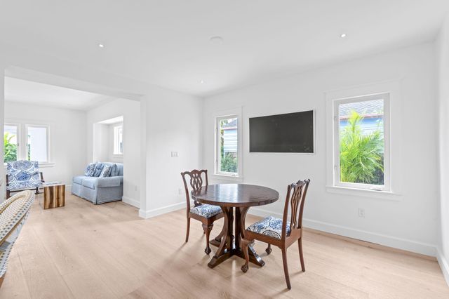 313 Vallette Way Way, West Palm Beach, FL 33401