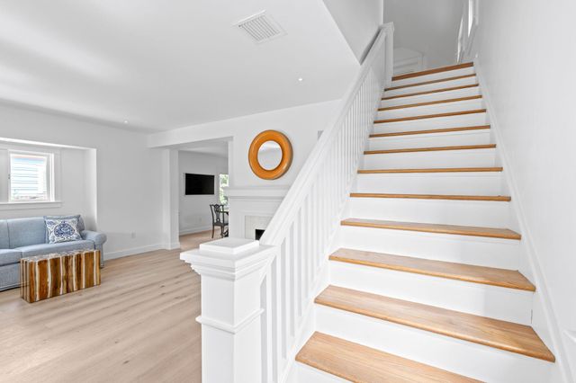 313 Vallette Way Way, West Palm Beach, FL 33401