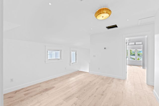 313 Vallette Way Way, West Palm Beach, FL 33401