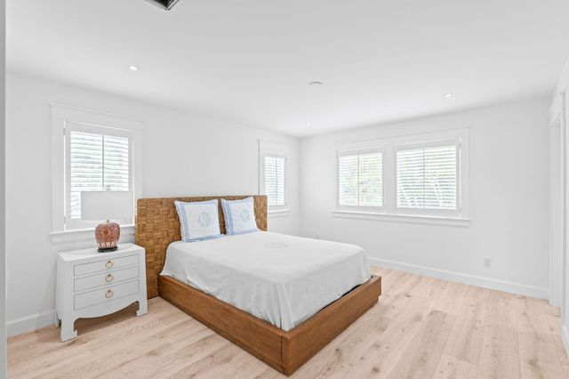 313 Vallette Way Way, West Palm Beach, FL 33401