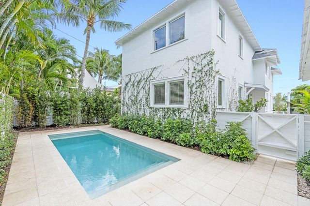 313 Vallette Way Way, West Palm Beach, FL 33401