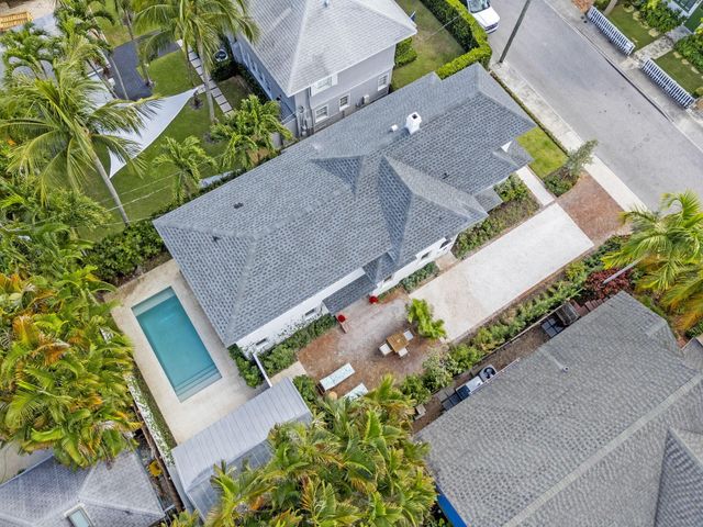 313 Vallette Way Way, West Palm Beach, FL 33401