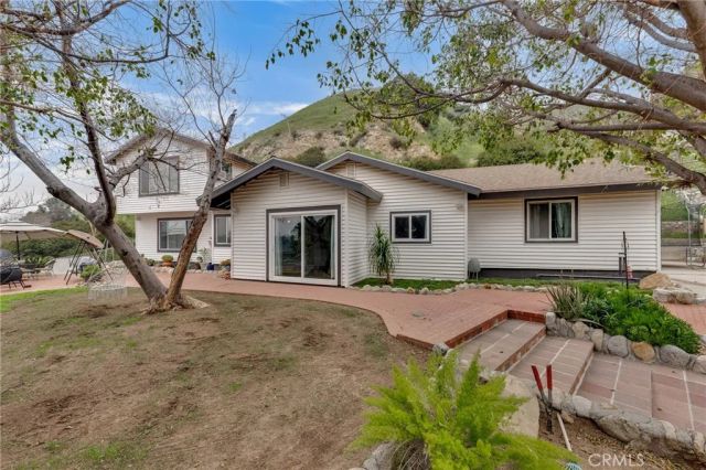 9707 Foothill, Sylmar, CA 91342