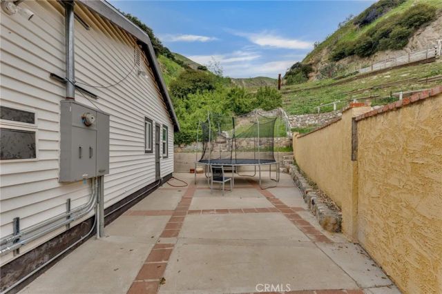 9707 Foothill, Sylmar, CA 91342