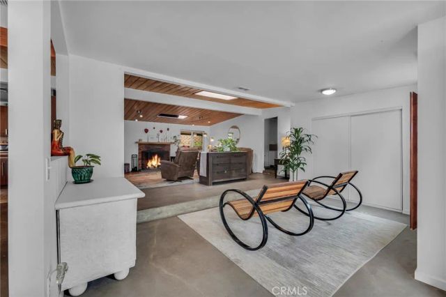 9707 Foothill, Sylmar, CA 91342