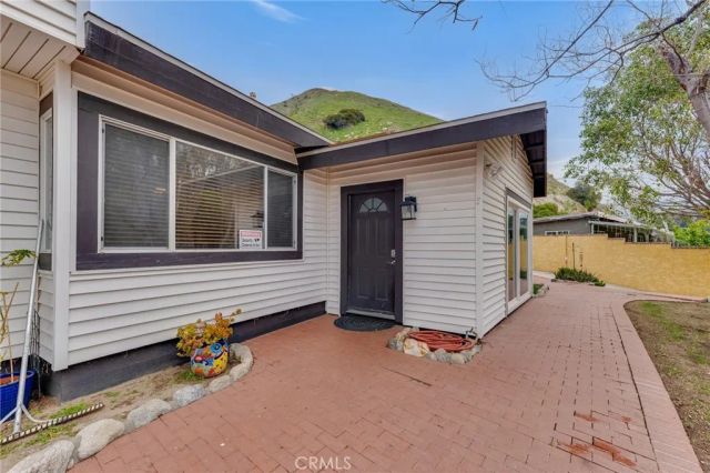 9707 Foothill, Sylmar, CA 91342