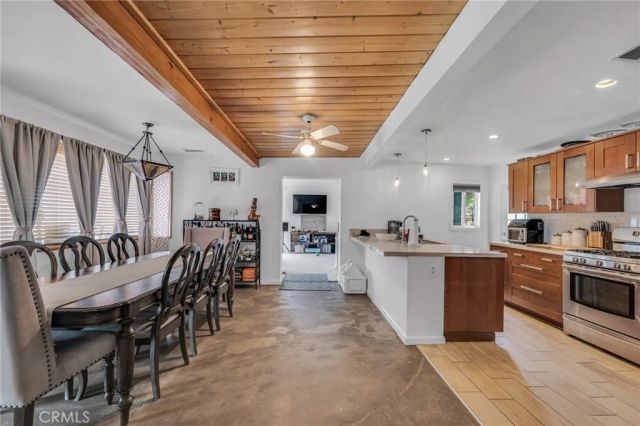 9707 Foothill, Sylmar, CA 91342