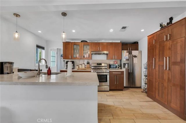 9707 Foothill, Sylmar, CA 91342