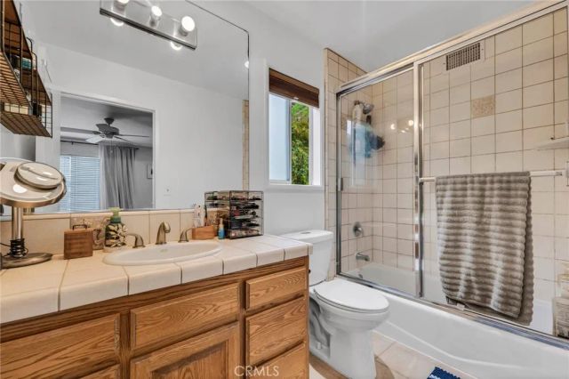 9707 Foothill, Sylmar, CA 91342