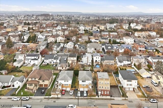 203 Westervelt Pl, Lodi Boro, NJ 07644