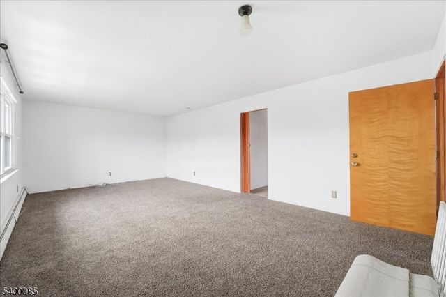 203 Westervelt Pl, Lodi Boro, NJ 07644