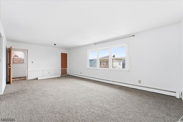 203 Westervelt Pl, Lodi Boro, NJ 07644