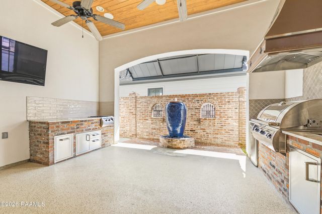 220 Biltmore Way, Lafayette, LA 70508