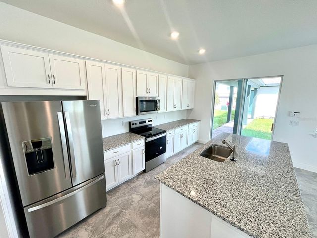 3082 VOYAGER AVENUE, St Cloud, FL 34771