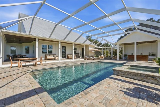 3651 Bateman RD, Alva, FL 33920