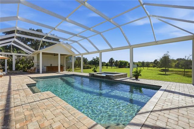 3651 Bateman RD, Alva, FL 33920