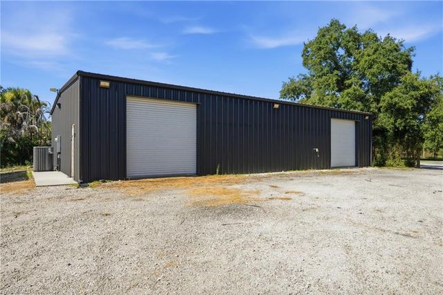 3651 Bateman RD, Alva, FL 33920