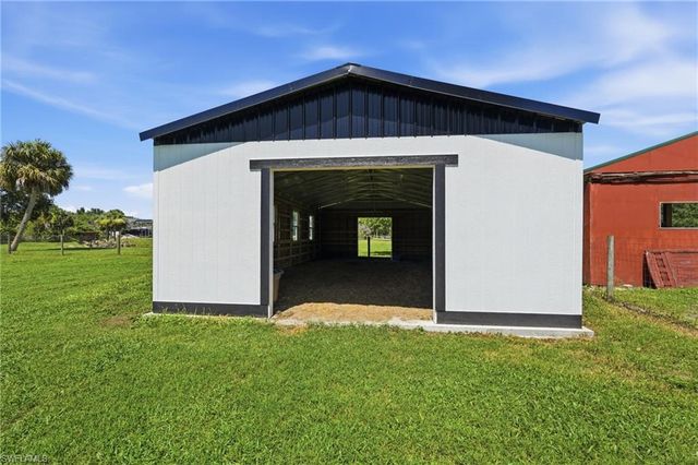3651 Bateman RD, Alva, FL 33920