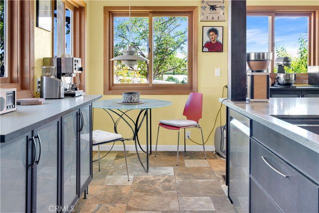 71182 Heinsen, Bradley, CA 93426