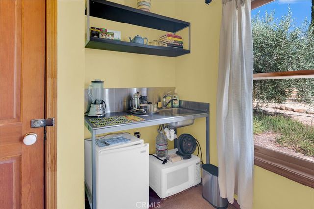 71182 Heinsen, Bradley, CA 93426