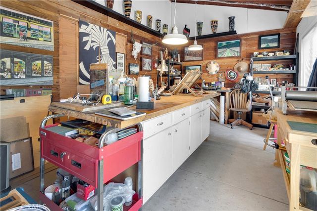 71182 Heinsen, Bradley, CA 93426