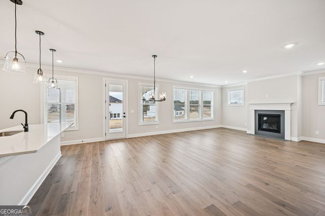 1292 Whitman Circle, Monroe, GA 30656