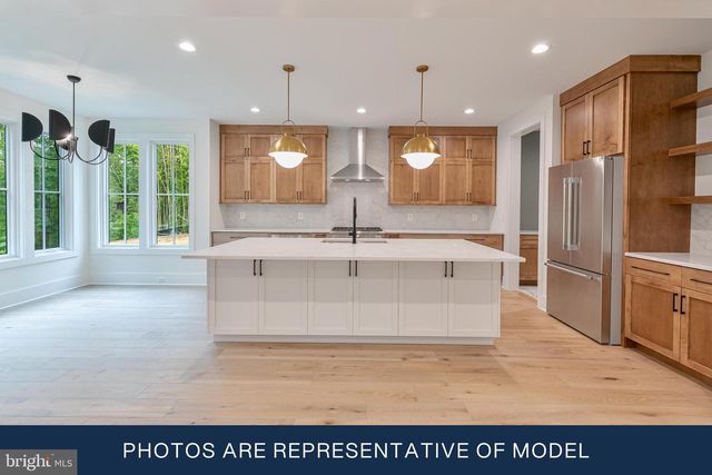 123 N EDGEWOOD ST, Arlington, VA 22201
