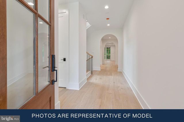123 N EDGEWOOD ST, Arlington, VA 22201
