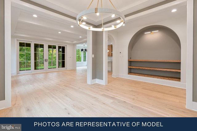 123 N EDGEWOOD ST, Arlington, VA 22201