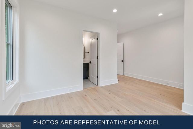 123 N EDGEWOOD ST, Arlington, VA 22201
