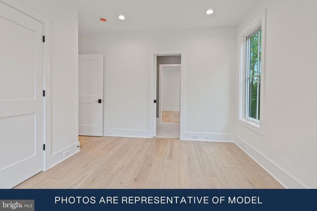 123 N EDGEWOOD ST, Arlington, VA 22201