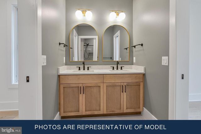 123 N EDGEWOOD ST, Arlington, VA 22201