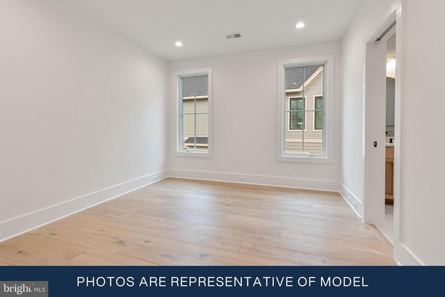 123 N EDGEWOOD ST, Arlington, VA 22201