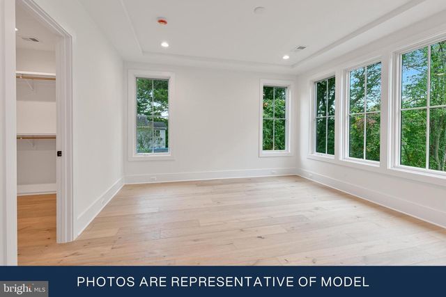 123 N EDGEWOOD ST, Arlington, VA 22201