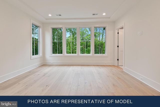 123 N EDGEWOOD ST, Arlington, VA 22201