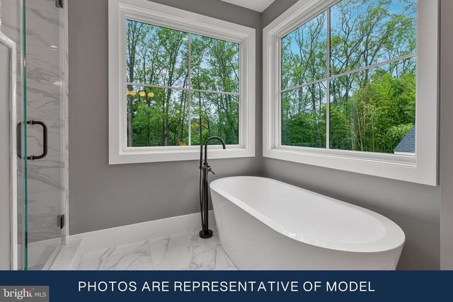 123 N EDGEWOOD ST, Arlington, VA 22201