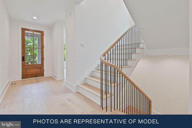 123 N EDGEWOOD ST, Arlington, VA 22201