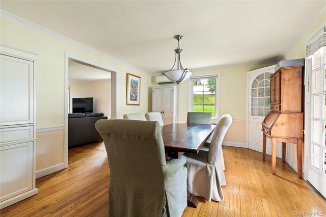 594 Fort Hill Road, Scarsdale, NY 10583