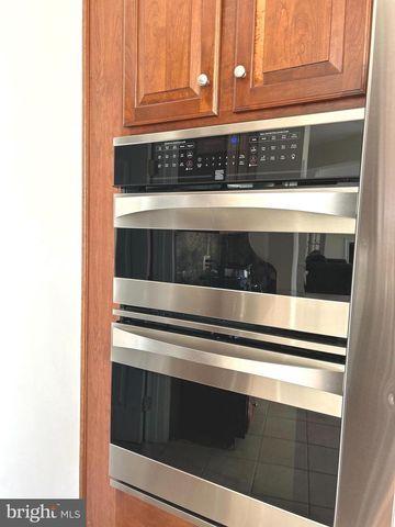 13504 GUM SPRING DR, Rockville, MD 20850