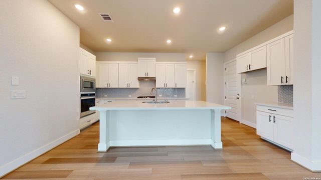 11526 HOLLERING PASS, Schertz, TX 78154
