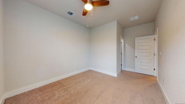 11526 HOLLERING PASS, Schertz, TX 78154
