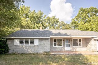 4911 Jeanne Place, East St Louis, IL 62207