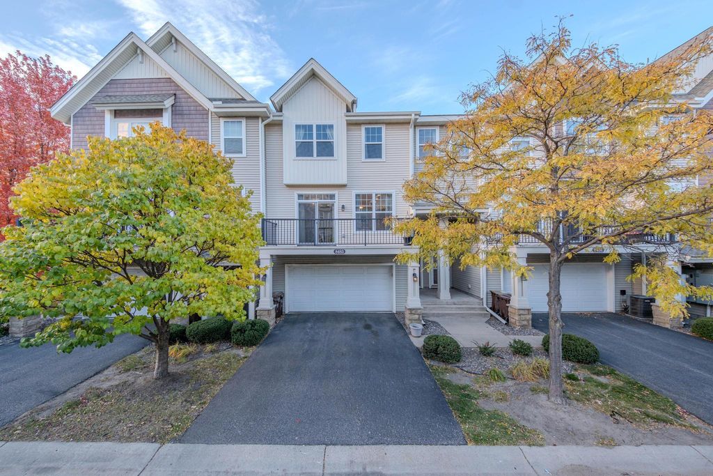 8483 Emery Parkway N, Champlin, MN 55316 — exterior