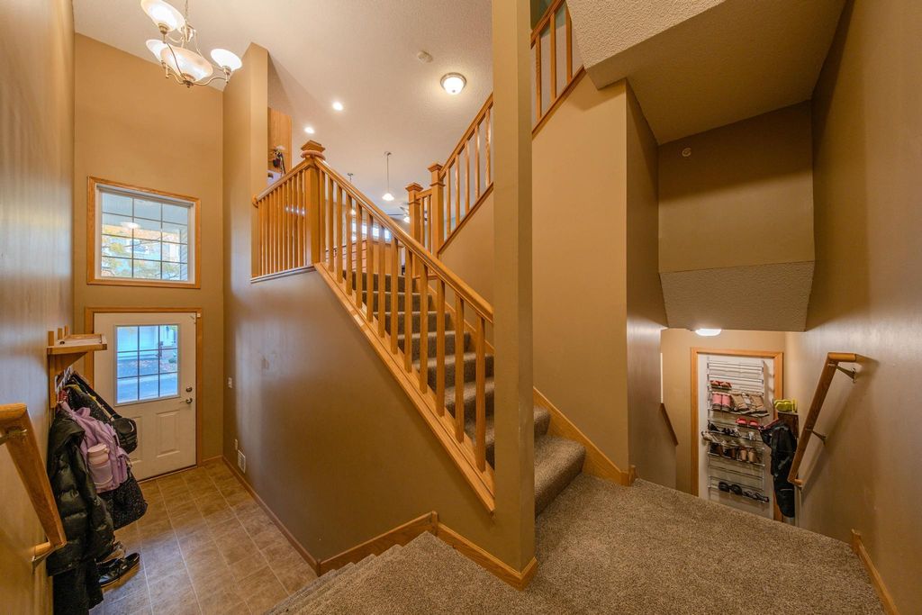 8483 Emery Parkway N, Champlin, MN 55316 — photo 3