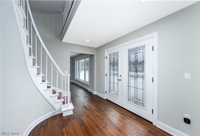 26436 Annesley Road, Beachwood, OH 44122