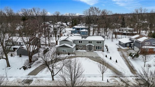 26436 Annesley Road, Beachwood, OH 44122