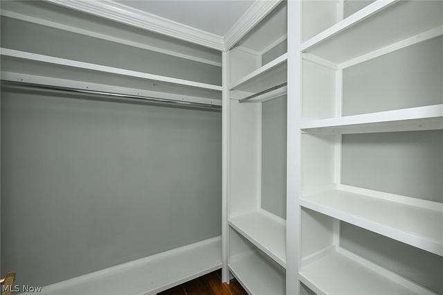 26436 Annesley Road, Beachwood, OH 44122