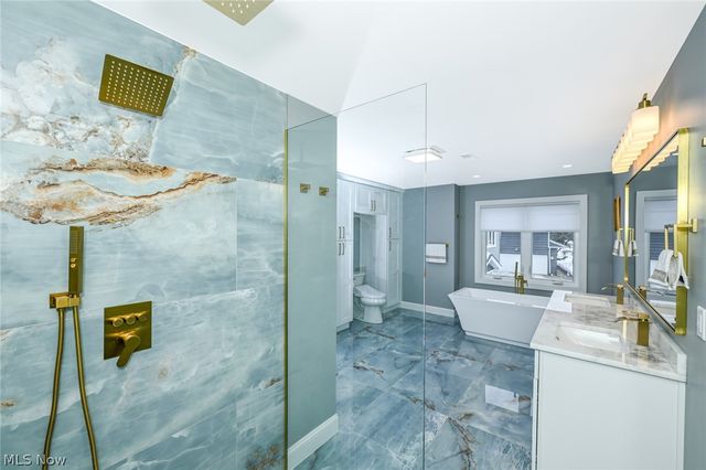 26436 Annesley Road, Beachwood, OH 44122