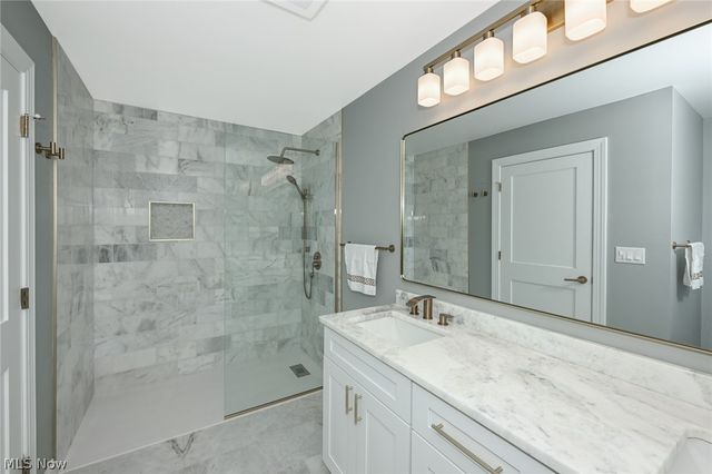 26436 Annesley Road, Beachwood, OH 44122